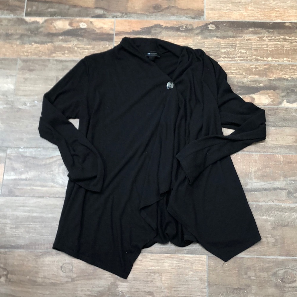 Cross button cardi